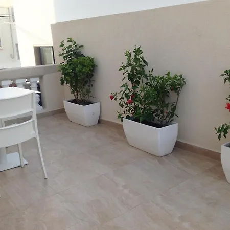 לינה וארוחת בוקר 8villa