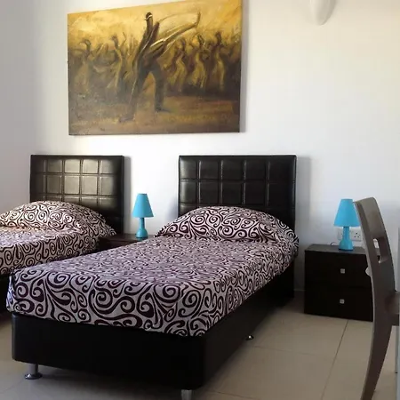 8villa 3* Сент Джулианс