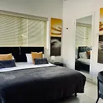8villa Frühstückspension 4*