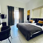 8villa Frühstückspension San Ġiljan