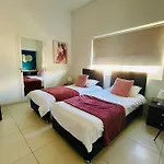 8villa 4* St. Julian's