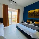 8villa Bed & Breakfast