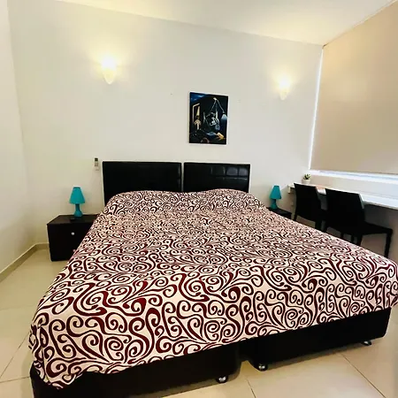 8villa Couette-café 3*